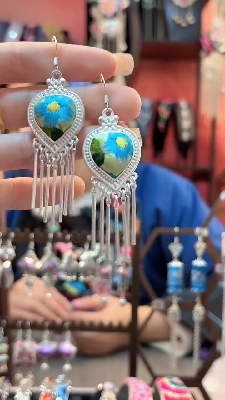 织绣 云织谣民族风精美饰品   265**