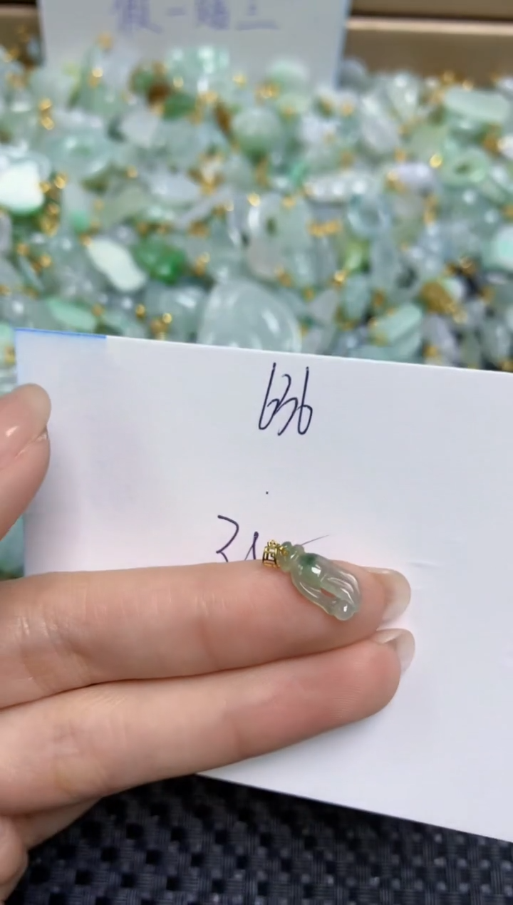 【闪购商品】翡翠颈饰18K金镶嵌天然缅甸A货翡翠