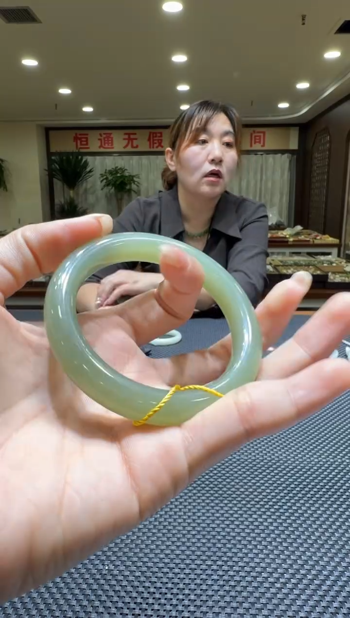 颈饰未镶嵌和田玉手镯57