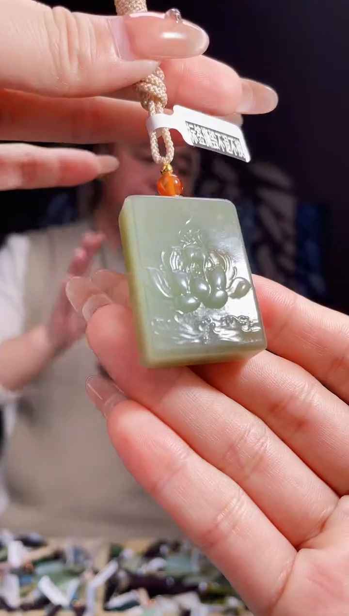 【闪购商品】和田玉颈饰未镶嵌拍一发一