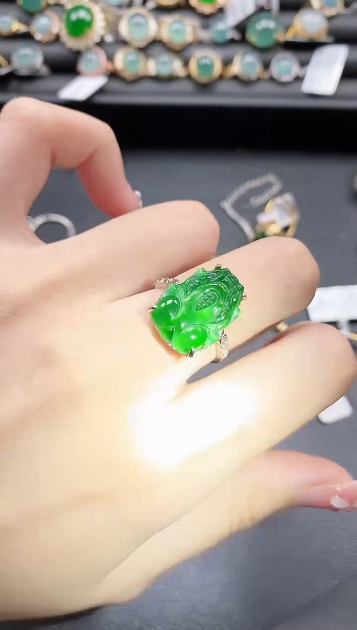 【闪购商品】翡翠戒指银S925镶嵌1111