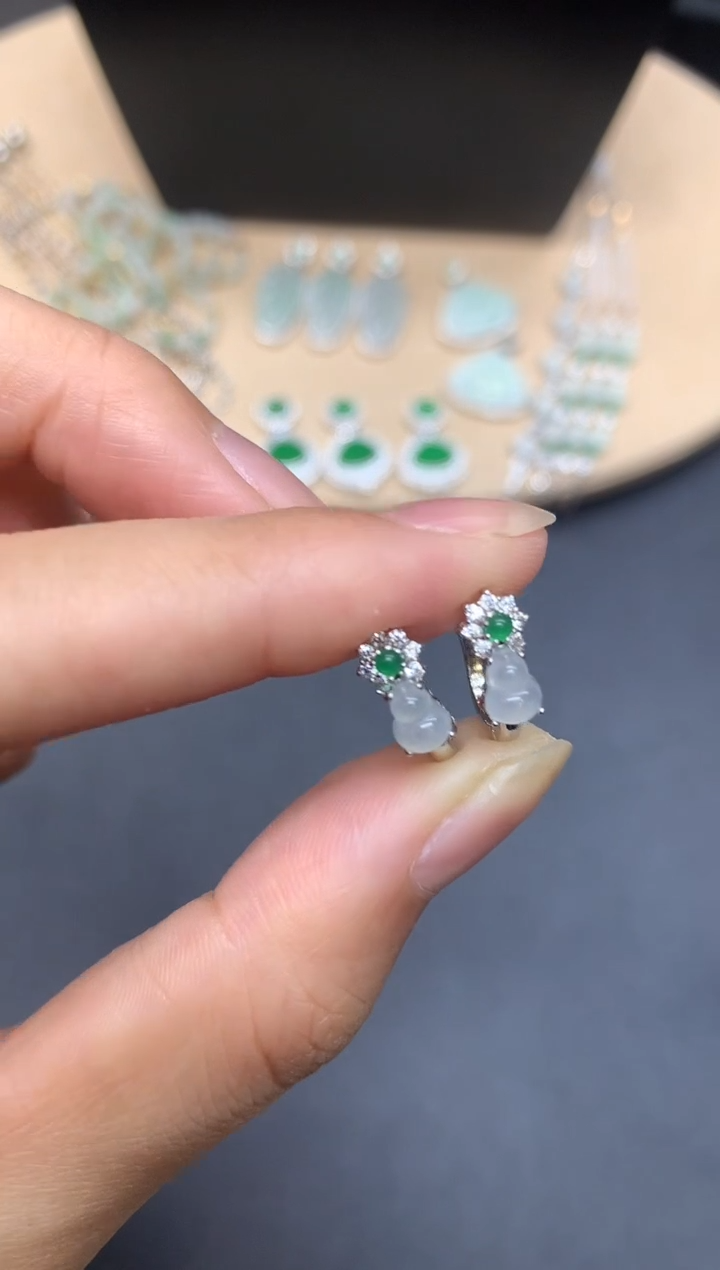 【闪购商品】翡翠耳饰银S925镶嵌葫芦【多样性发其一】