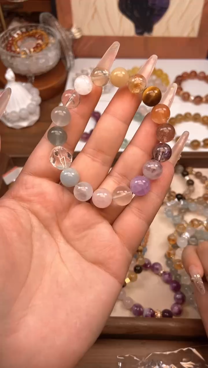 【闪购商品】水晶手链未镶嵌多宝