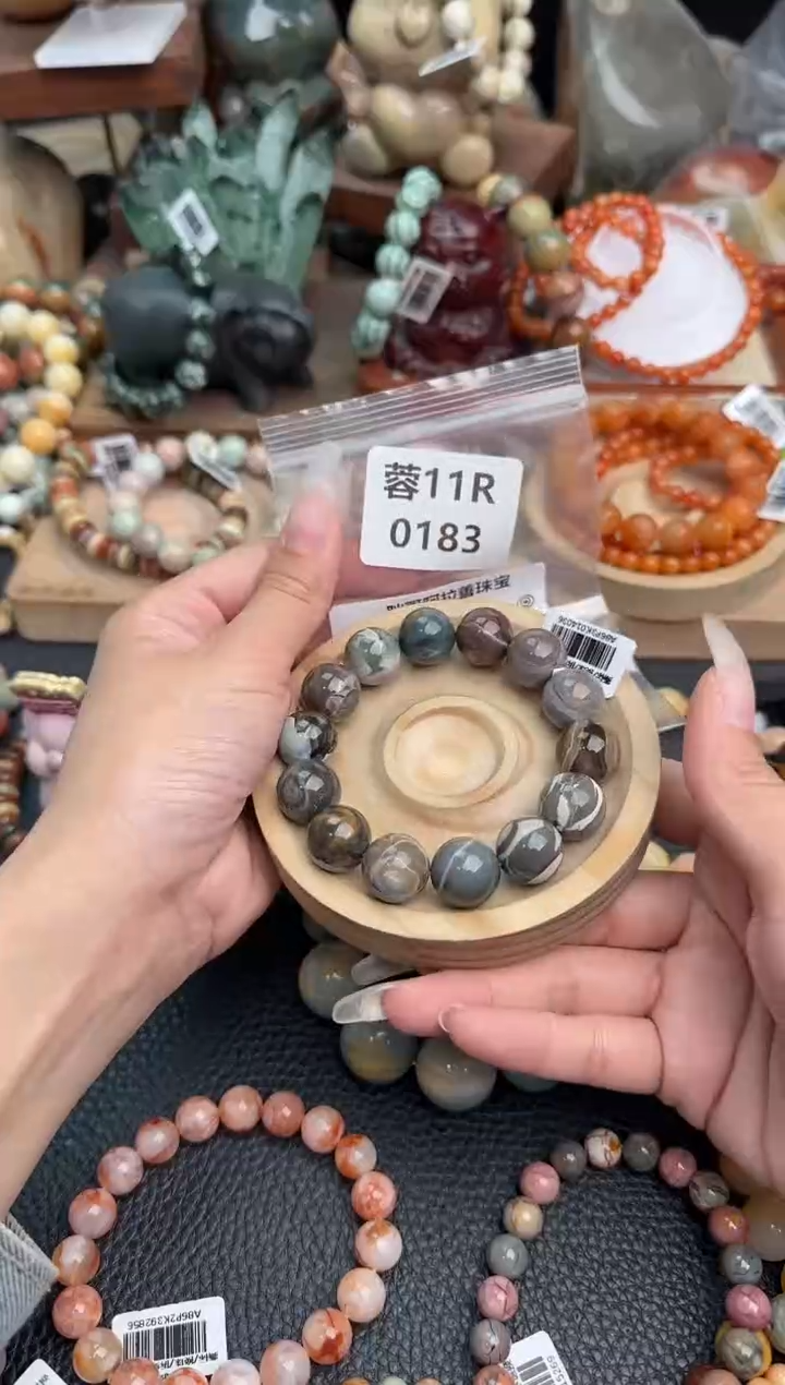 石英质玉未镶嵌手链11R0183