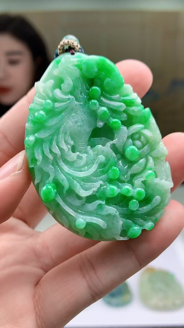 【闪购商品】定制翡翠未镶嵌4829bb-毛货挂件104