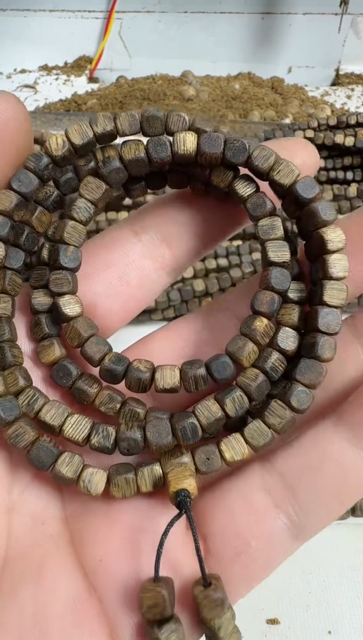 【闪购商品】沉香手串乌身0.5规格多圈15克方珠