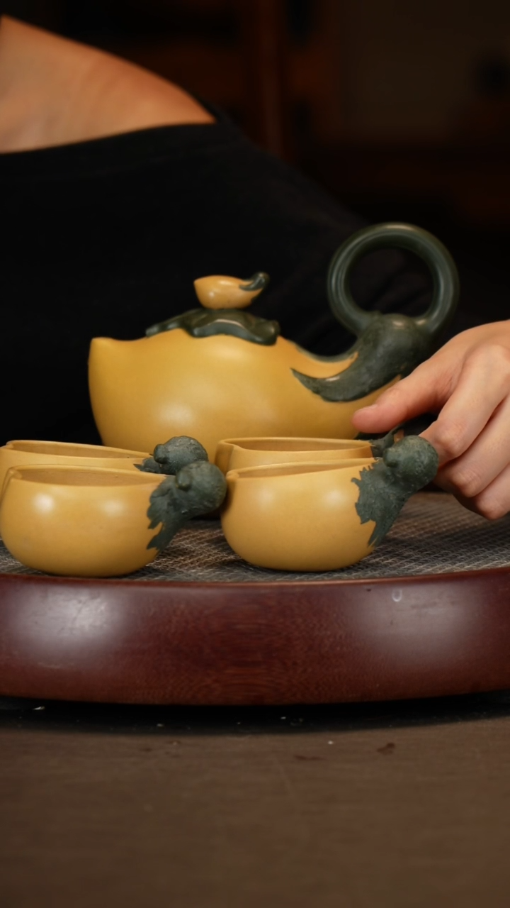 【闪购商品】紫砂茶壶茄瓜套组+手稿+足球套杯+蹴鞠套杯