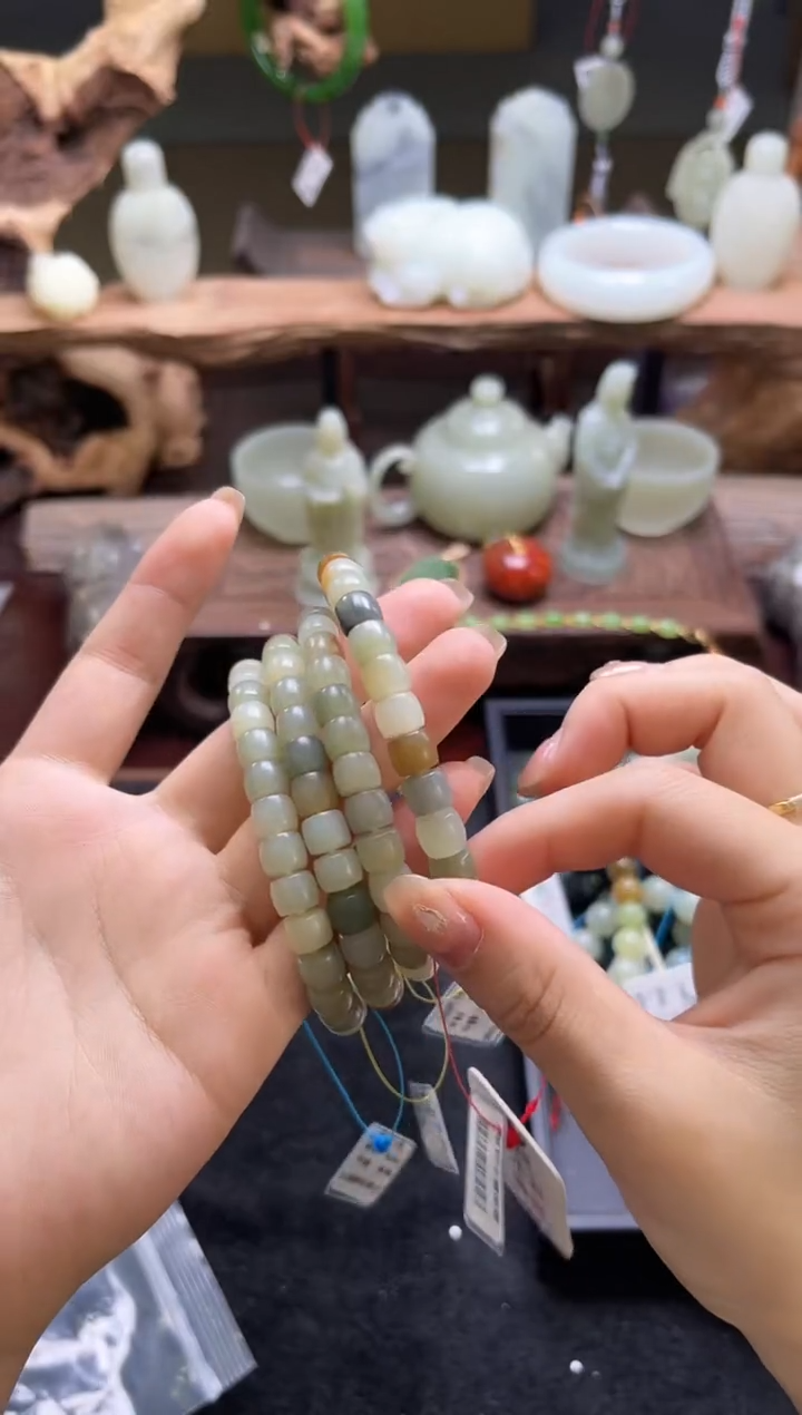 【闪购商品】和田玉手串未镶嵌卡8楼兰三色 极限弧 多样性发一