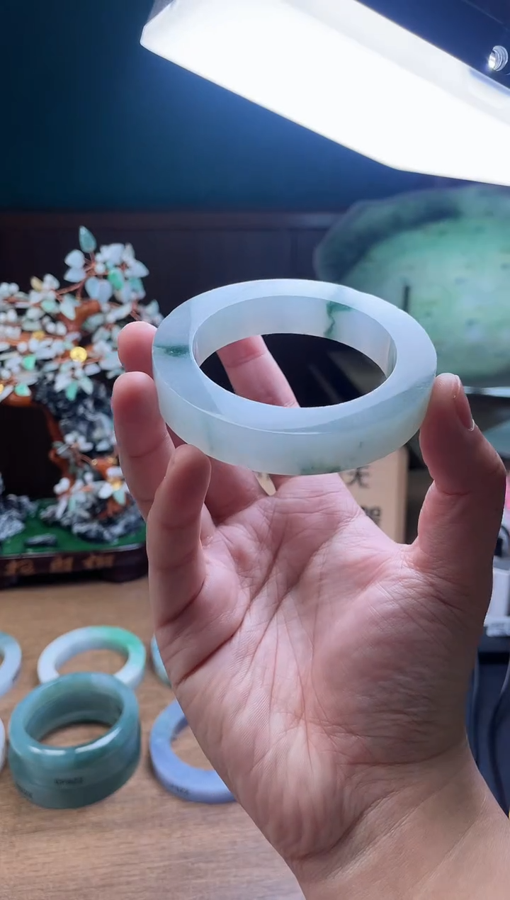 【闪购商品】定制翡翠手镯未镶嵌定制