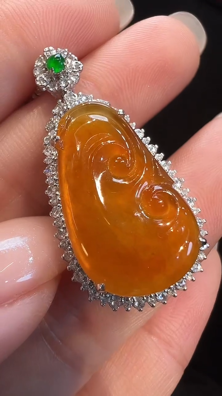 吊坠(不含链)18K金镶嵌翡翠AL6