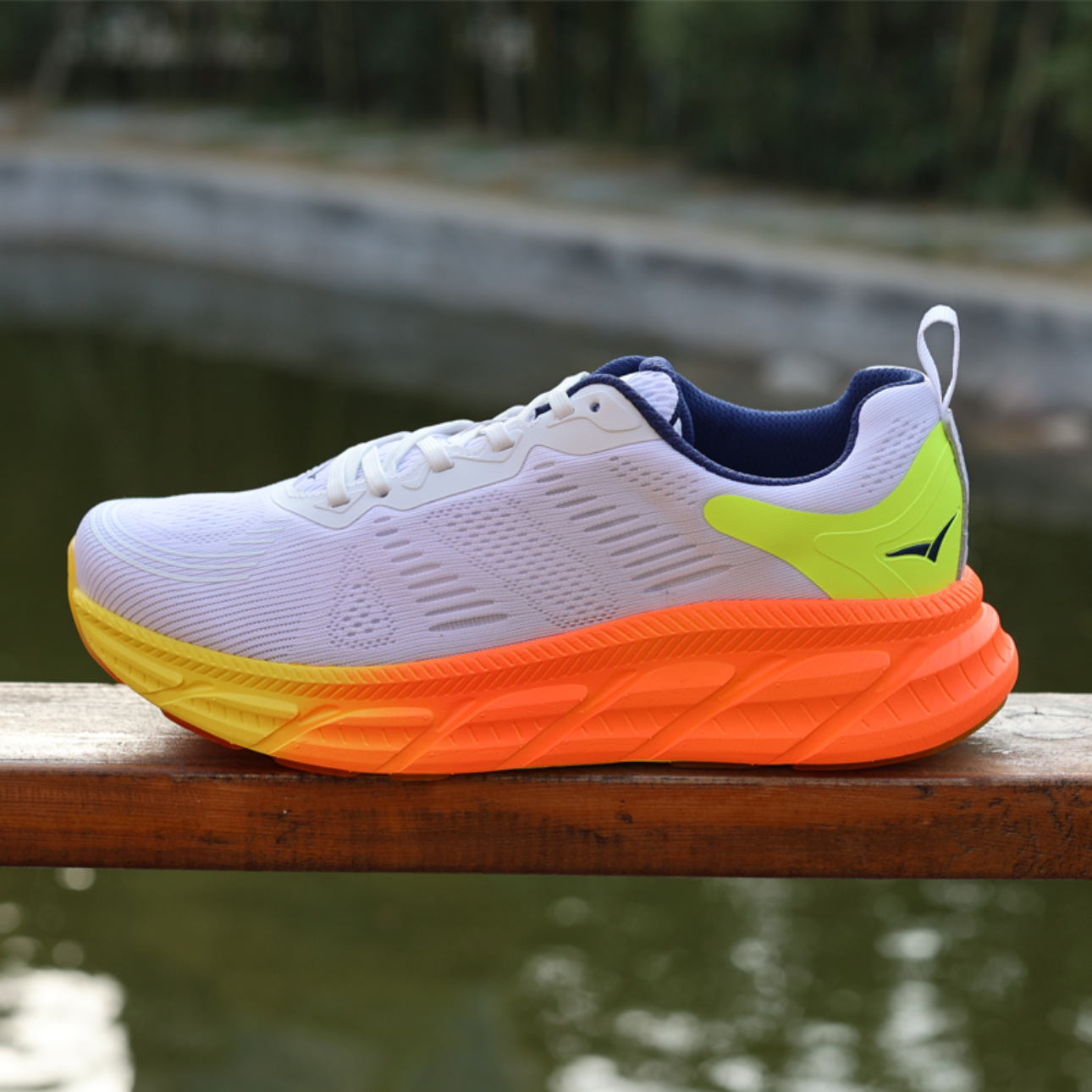 缓震慢跑鞋子休闲鞋秋冬跑步跳绳体考体测马拉松初跑者跑鞋