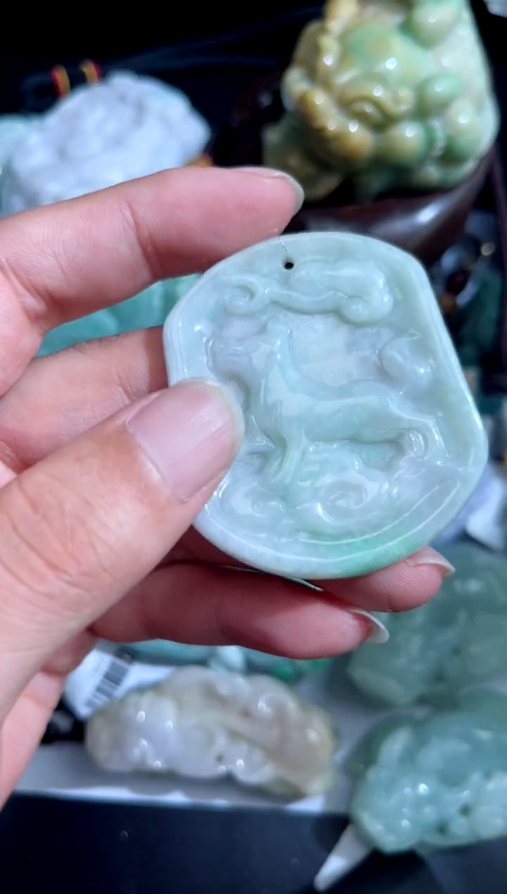 翡翠未镶嵌吊坠(不含链)00000042