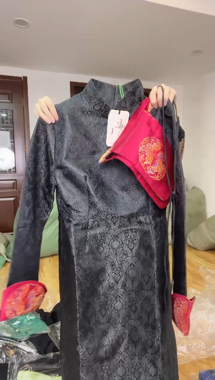 XL码      115-125斤   重工裙