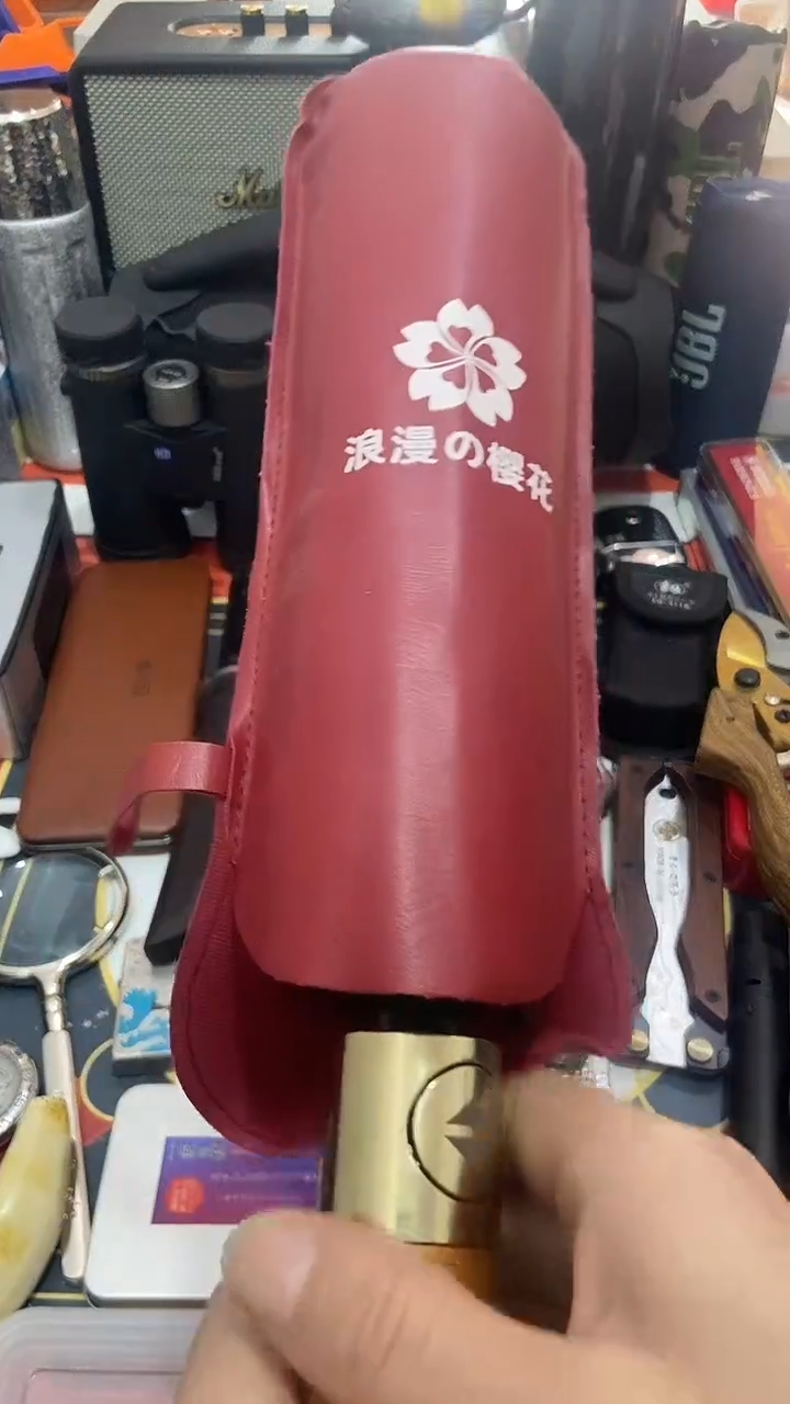 瓷片闪购商品  如图所示