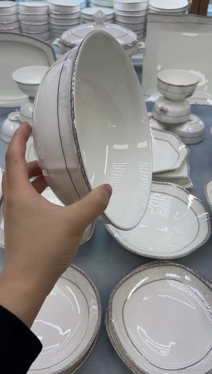 骨瓷玲珑9金鼎一个送大勺一个