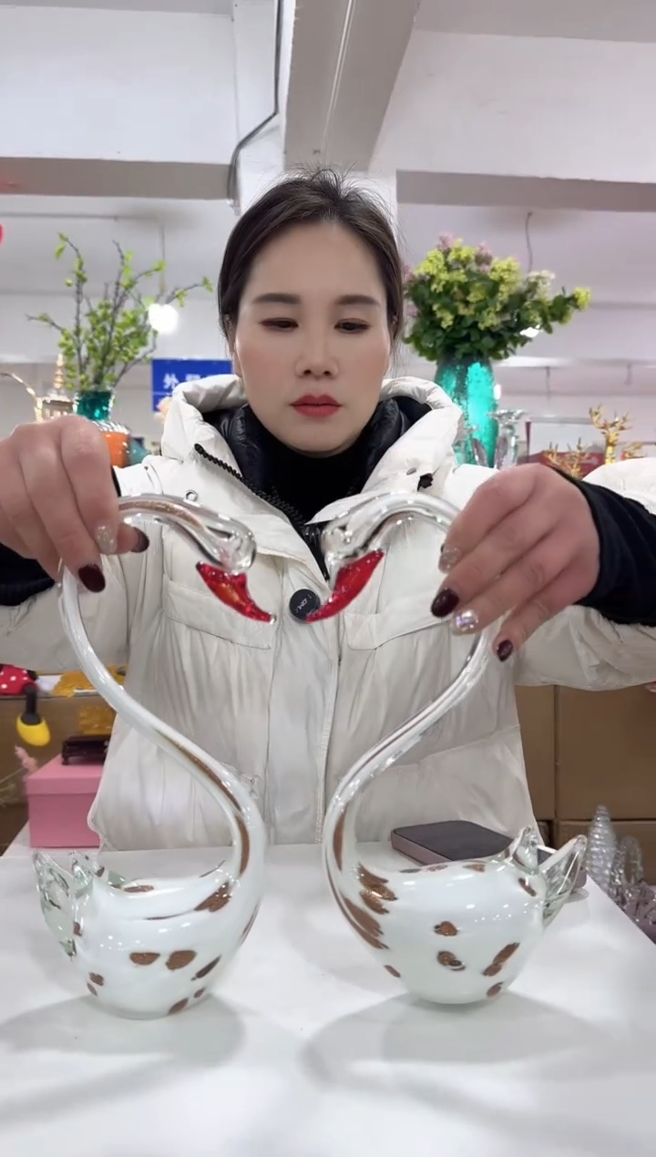 【闪购商品】无铅玻璃美全花器-k-早天鹅