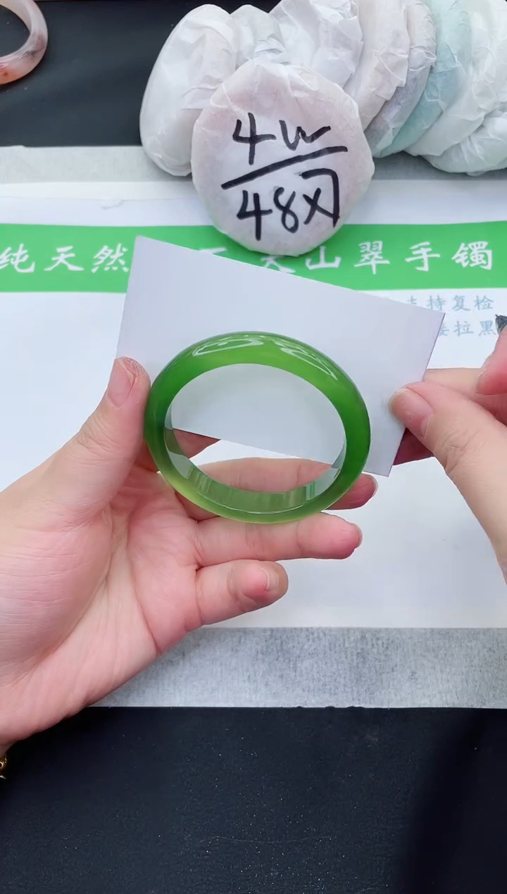【闪购商品】石英质玉手镯未镶嵌M438-52+
