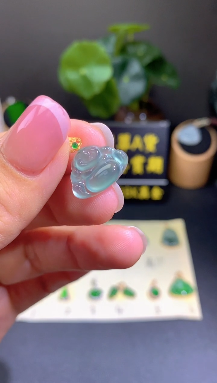 翡翠18K金镶嵌颈饰天然翡翠 A 货