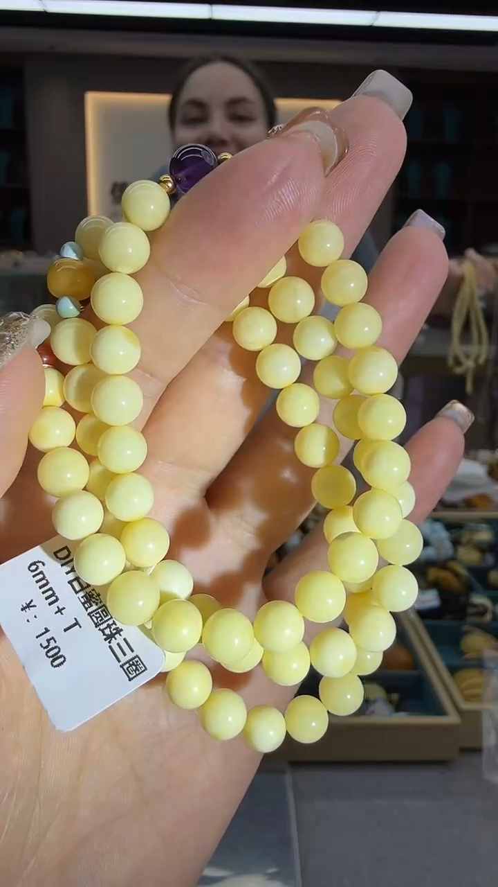 琥珀颈饰未镶嵌119秒拍号 假一罚三 