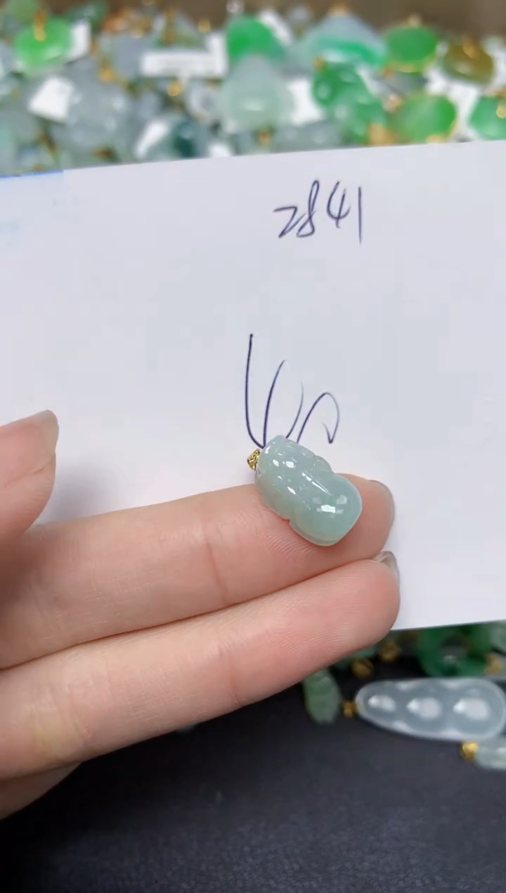 【闪购商品】翡翠颈饰18K金镶嵌天然翡翠A货