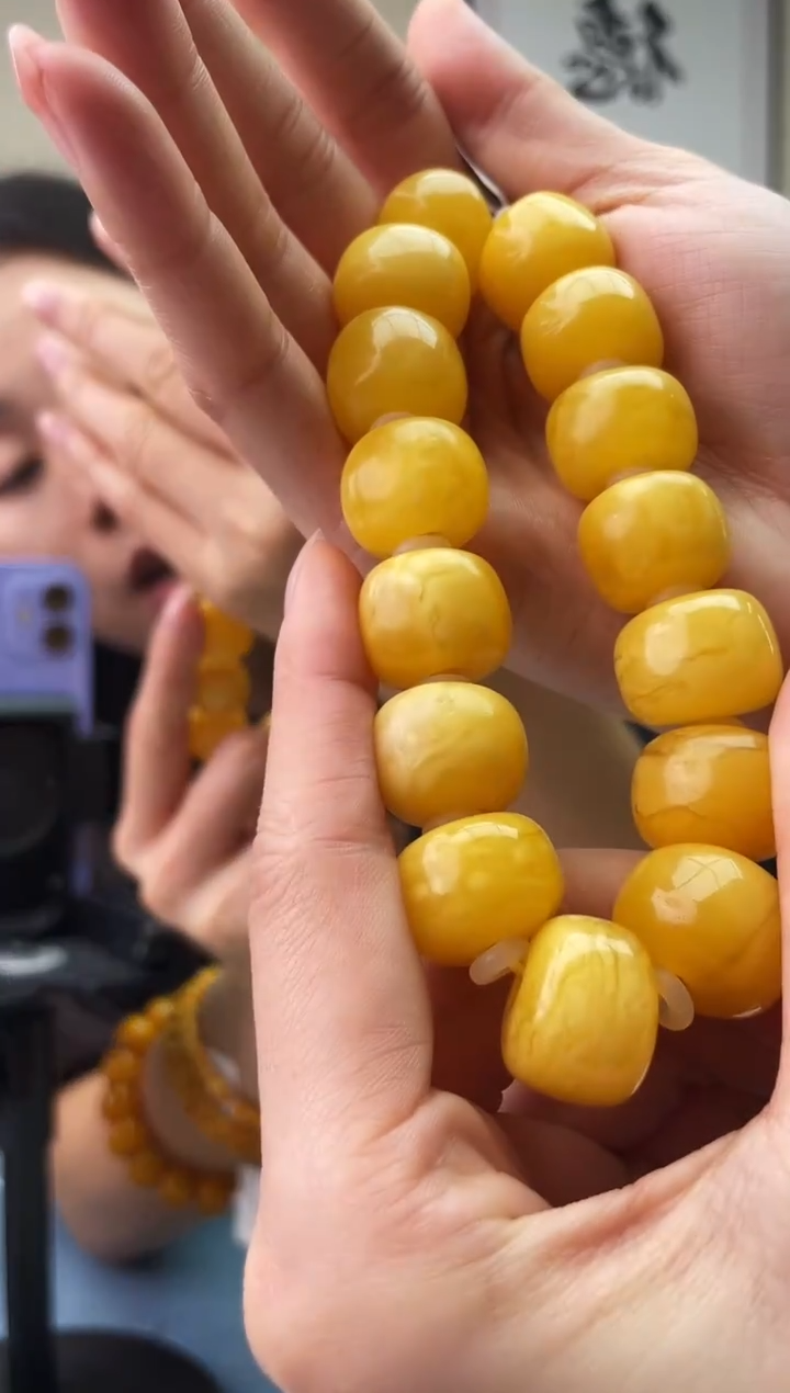 琥珀未镶嵌珠宝奇石T0微瑕假一罚十，多样性发一件