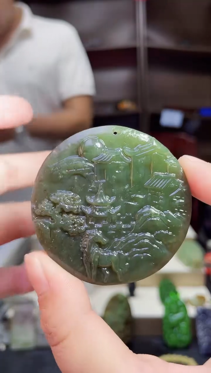 和田玉未镶嵌颈饰1