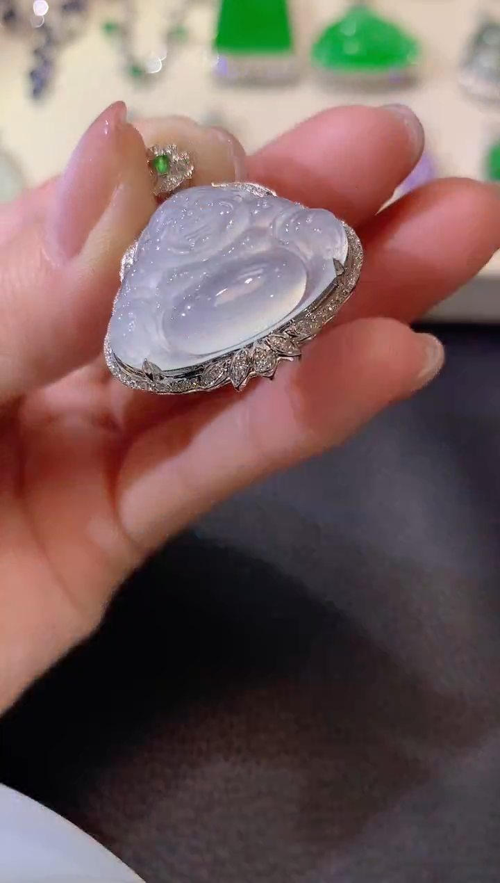 【闪购商品】翡翠吊坠(不含链)18K金镶嵌A65