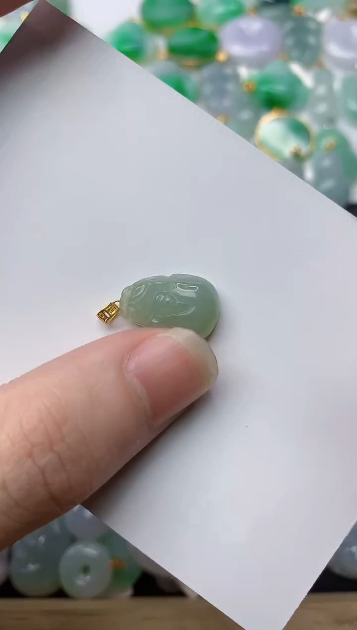 【闪购商品】翡翠颈饰18K金镶嵌22.........