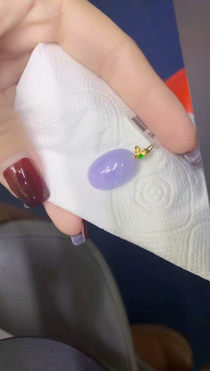 颈饰18K金镶嵌翡翠缅甸天然翡翠A货