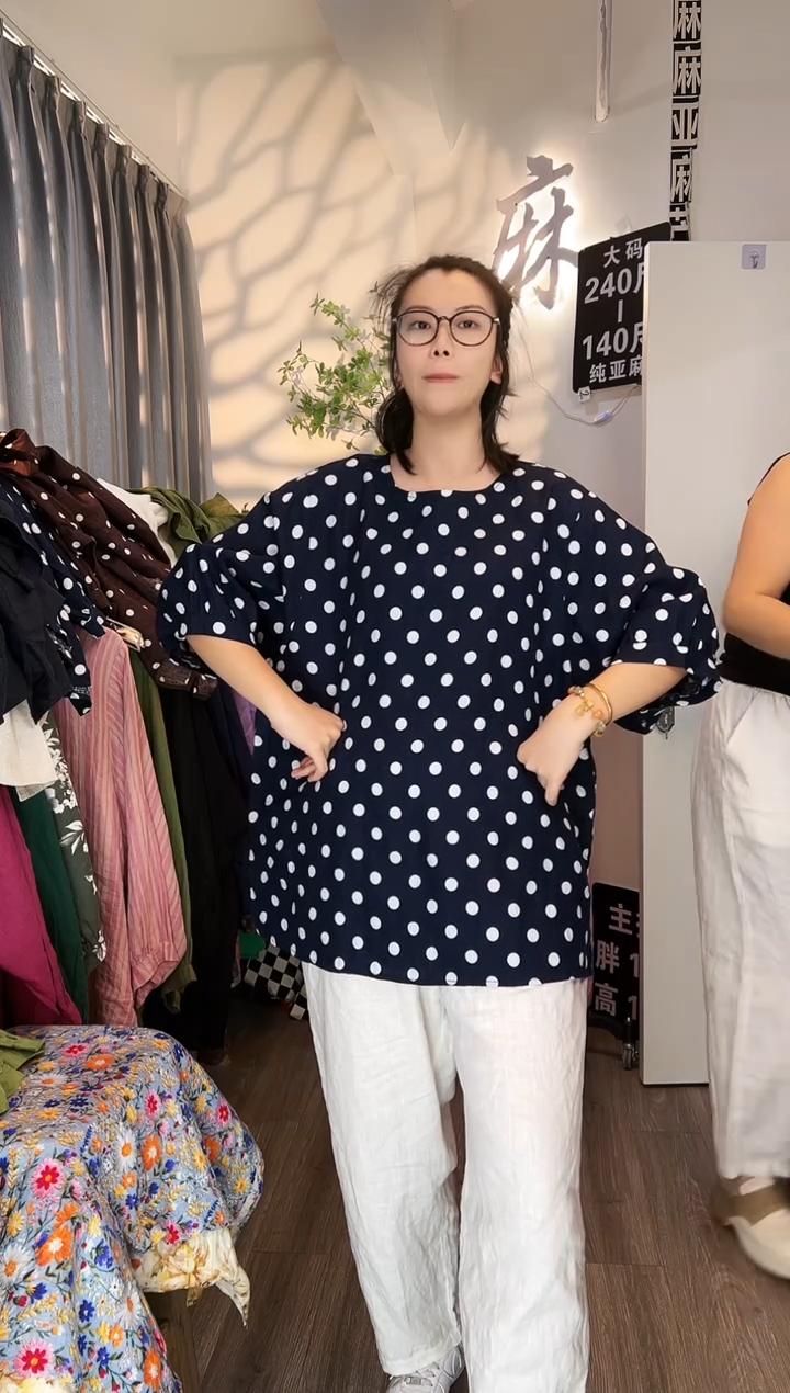 亚麻大码女装系列。