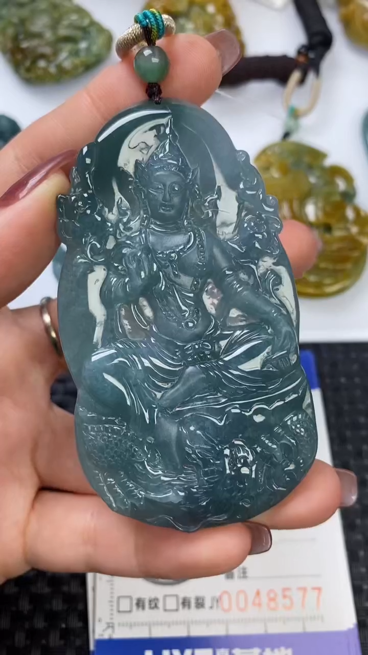 【闪购商品】翡翠颈饰未镶嵌1111111111111111