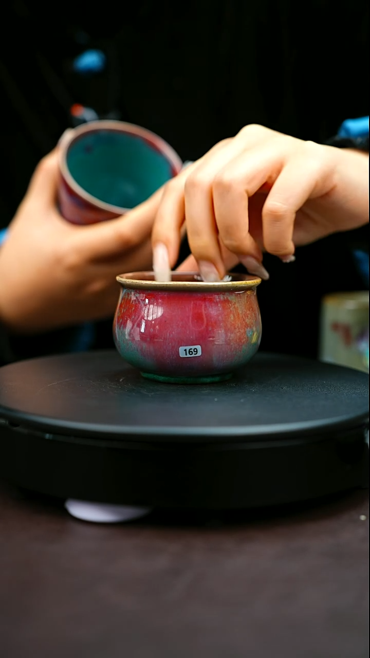 169#原矿钧瓷炉钧釉钱袋杯