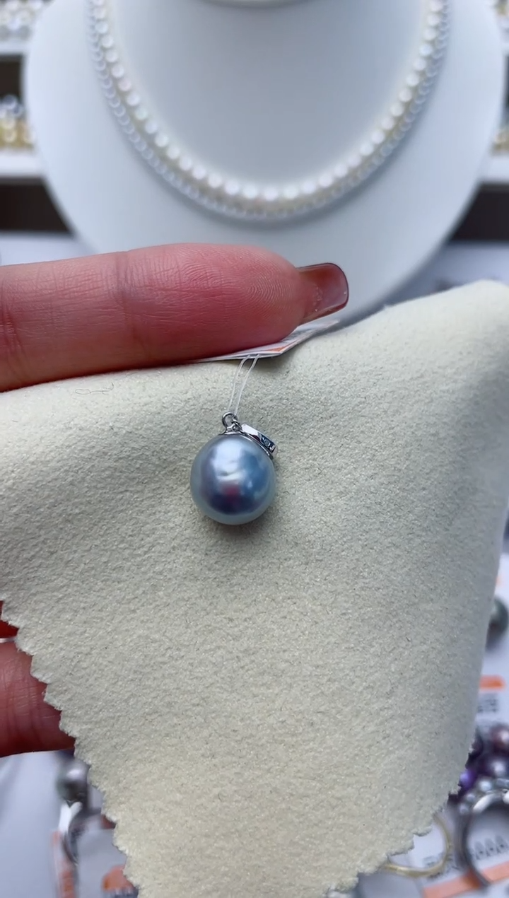 【闪购商品】海水珍珠颈饰18K金镶嵌W88