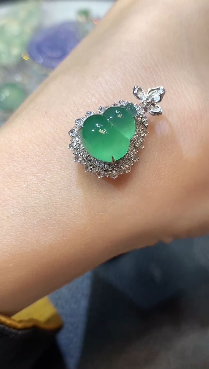 翡翠18K金镶嵌吊坠(不含链)C22 多样性发货一件