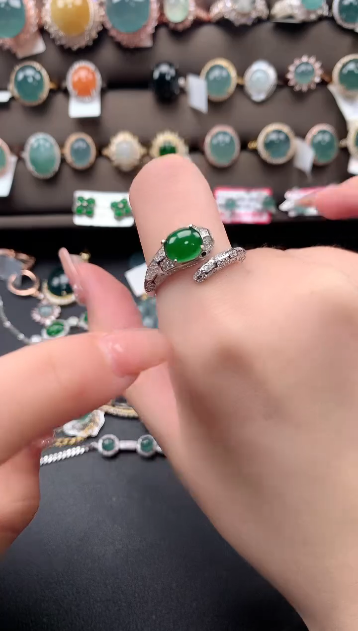 【闪购商品】翡翠戒指银S925镶嵌52141