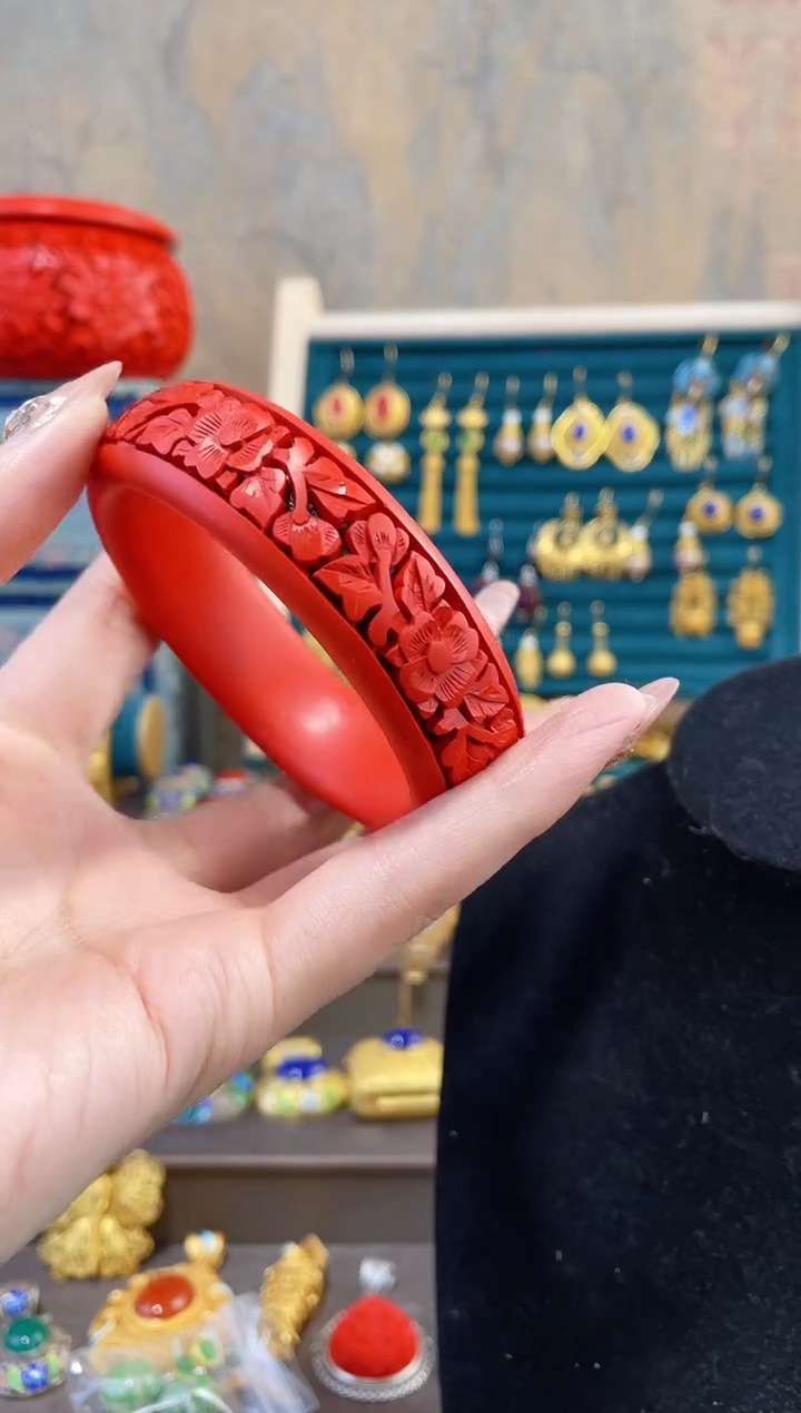【闪购商品】非遗雕漆花卉镯子56-61