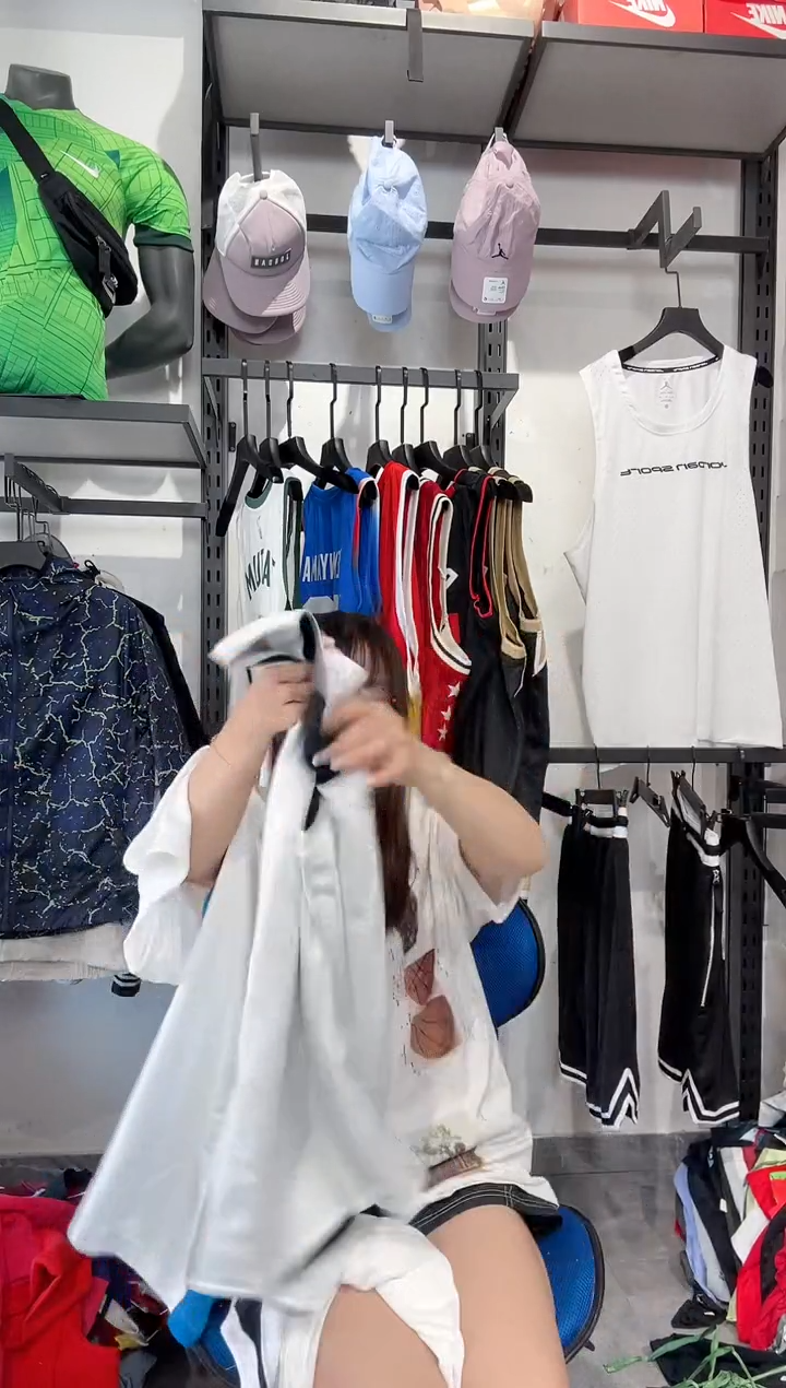 1220编码 瑕疵款以直播间过款为准 尺码