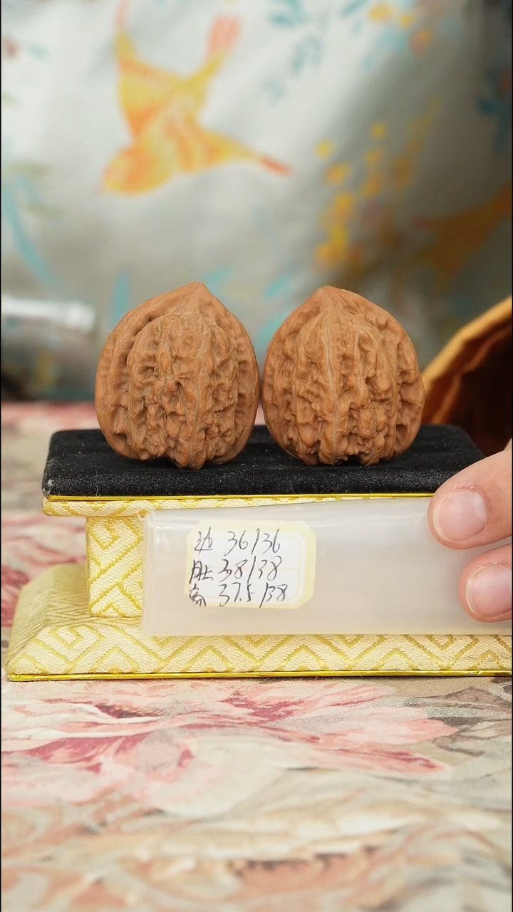 【闪购商品】文玩核桃把件赤龙鸡心