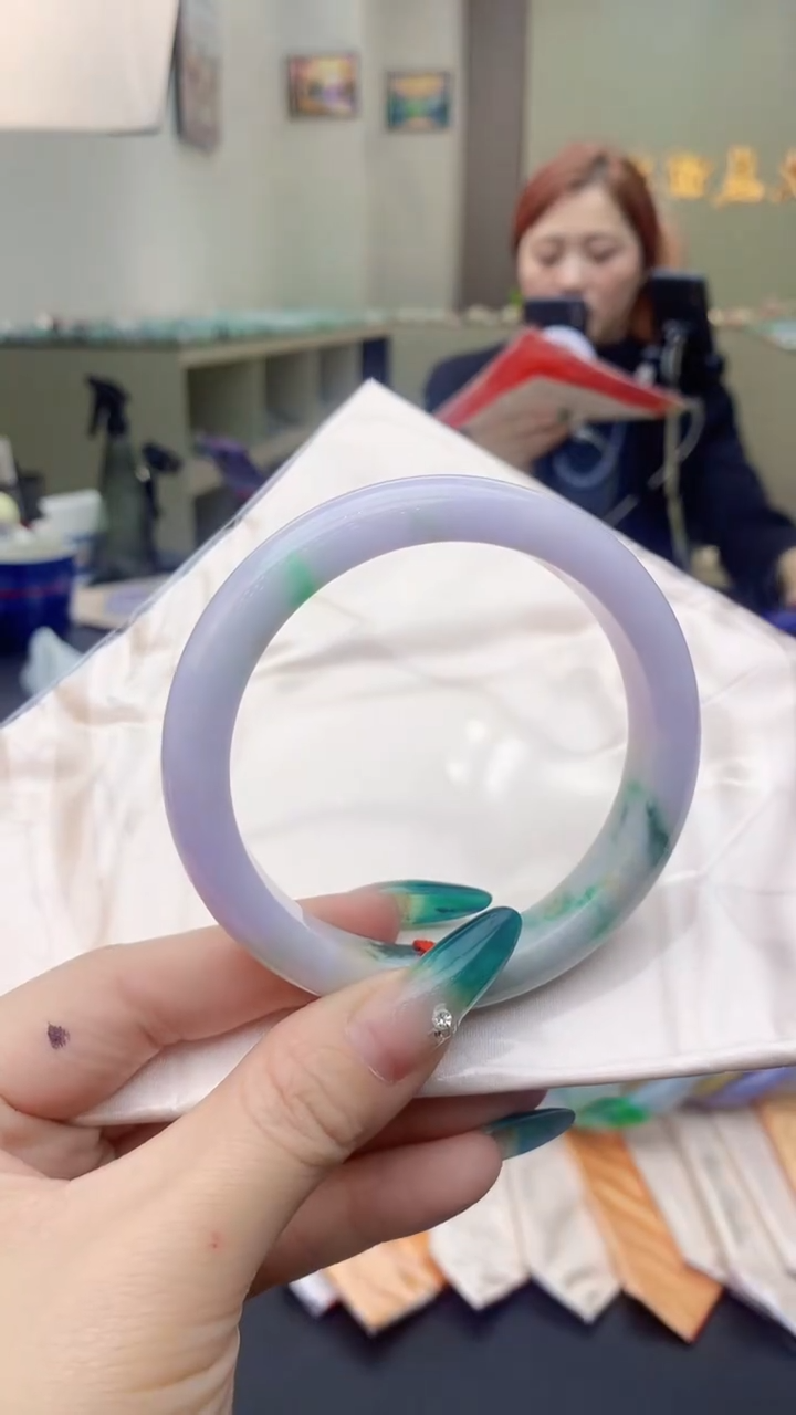 【闪购商品】翡翠手镯未镶嵌0498259521