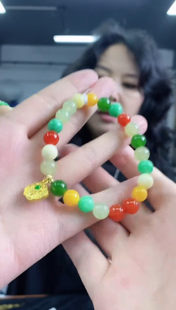 手串未镶嵌和田玉多样性发其一颜色微差