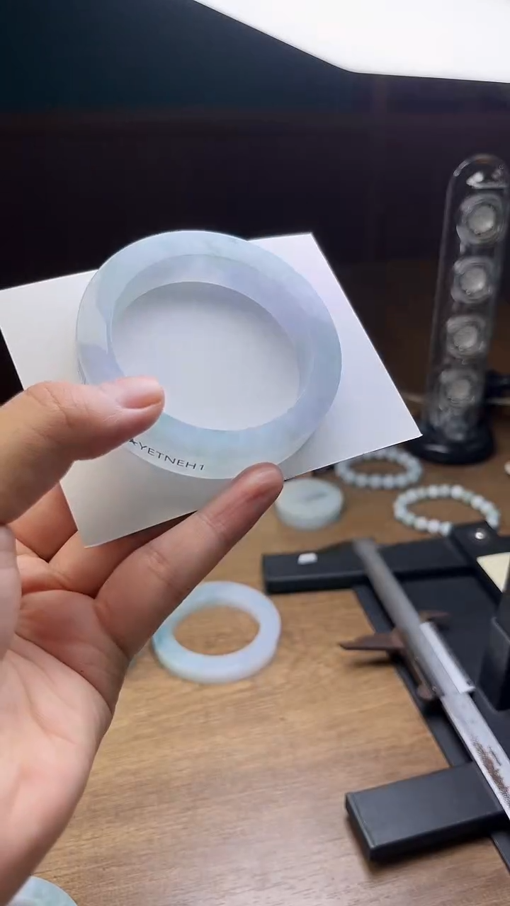 未镶嵌手镯定制翡翠无*定制