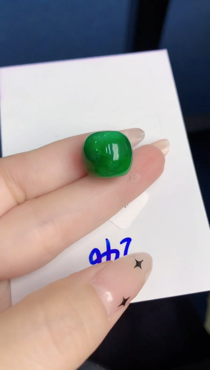 颈饰未镶嵌翡翠缅甸天然翡翠A货