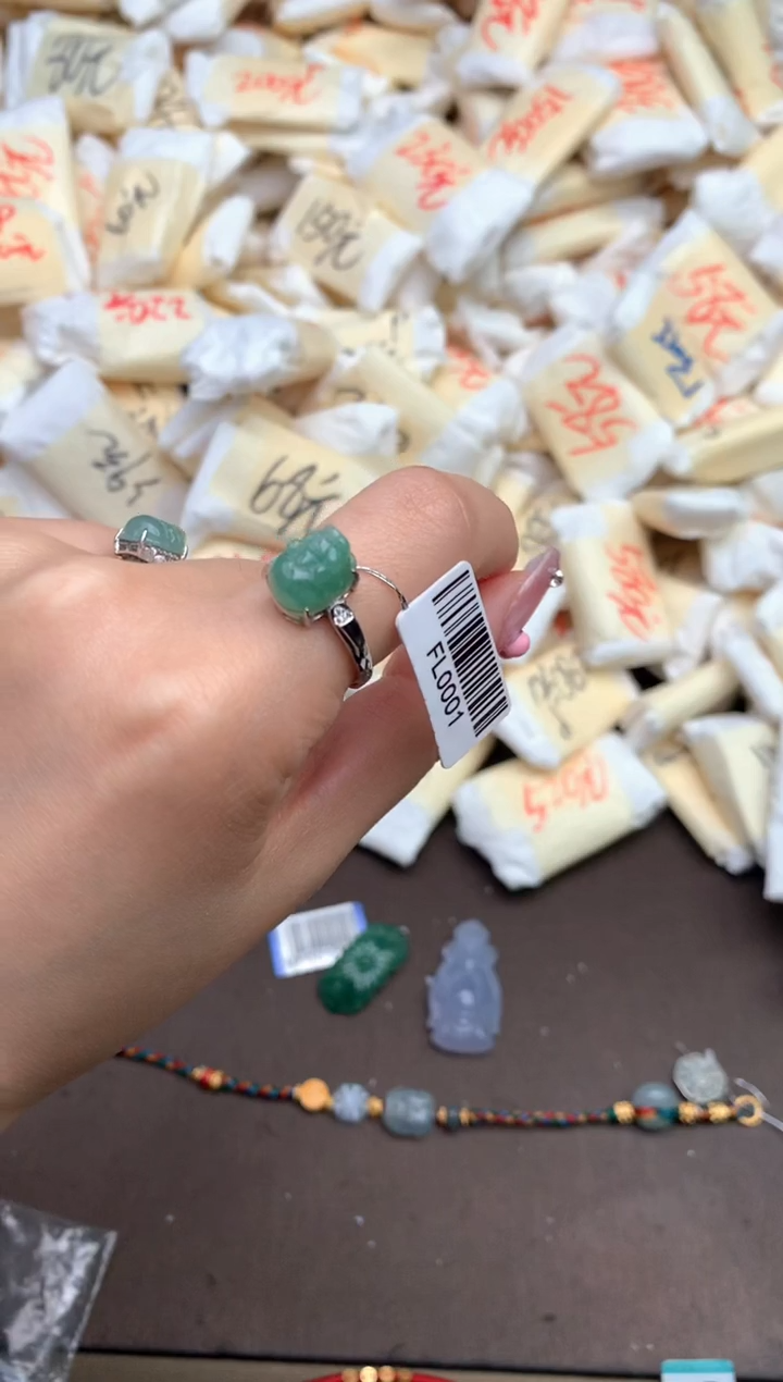 【闪购商品】翡翠戒指银S925镶嵌—