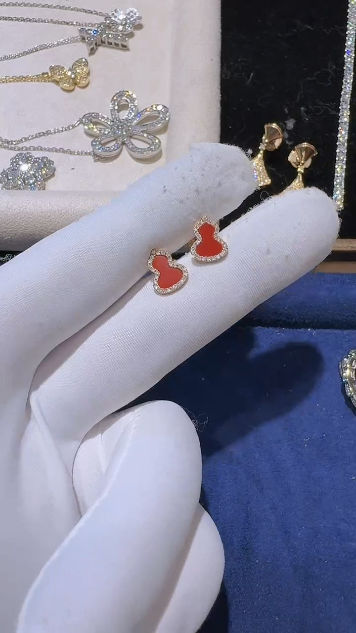 【闪购商品】实验室培育钻石颈饰18K金镶嵌耳钉