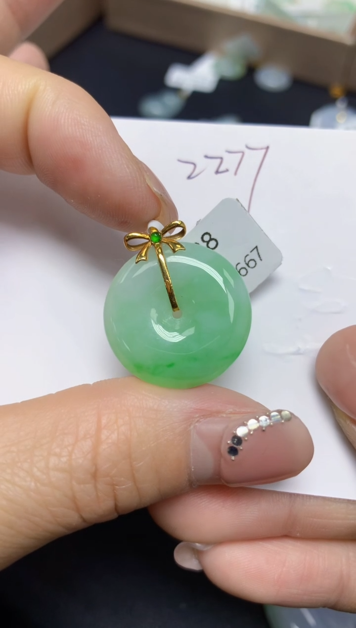 【闪购商品】翡翠挂件18K金镶嵌 天然翡翠A货