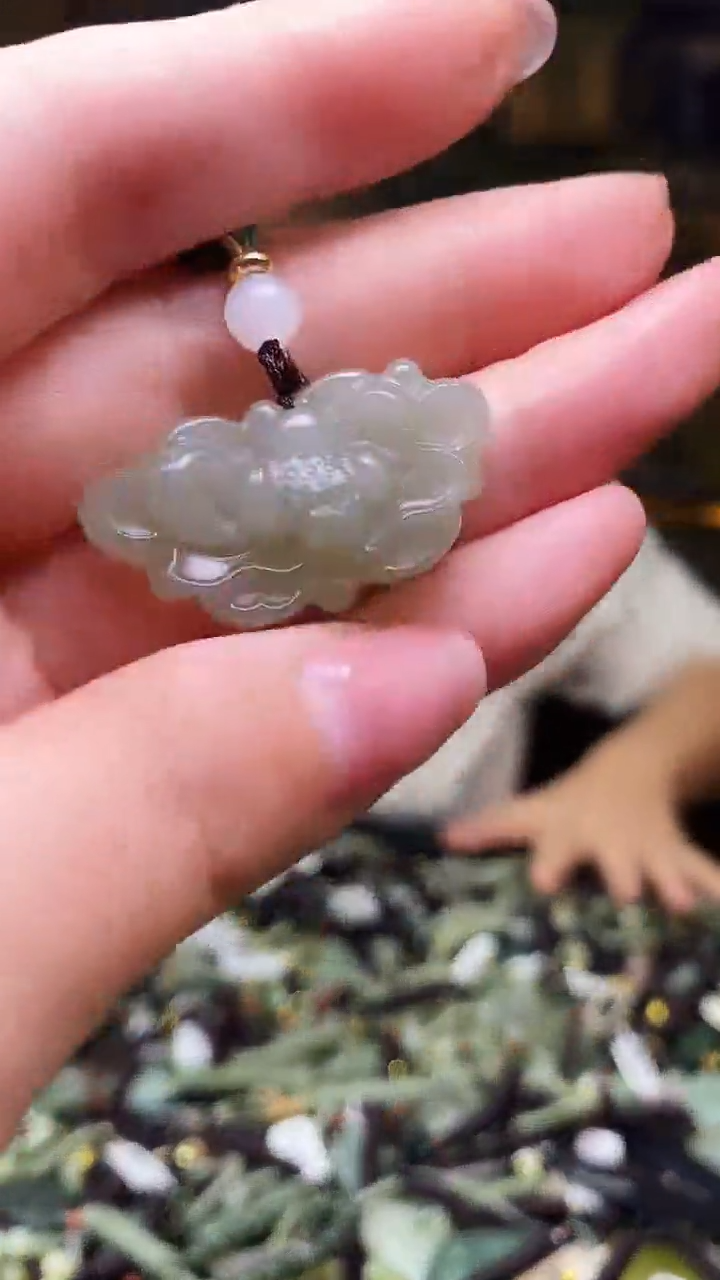 颈饰未镶嵌和田玉多样性发货，拍一发一