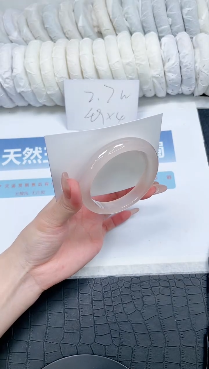 【闪购商品】石英质玉手镯未镶嵌O339-56.2