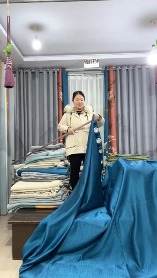布成品窗帘      6