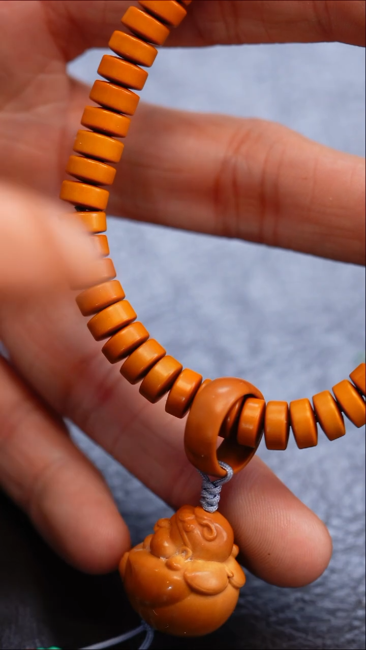 【闪购商品】橄榄核吊坠苏工橄榄核