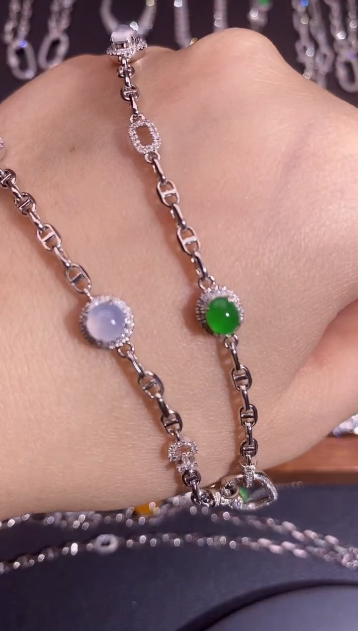 翡翠18K金镶嵌颈饰项链